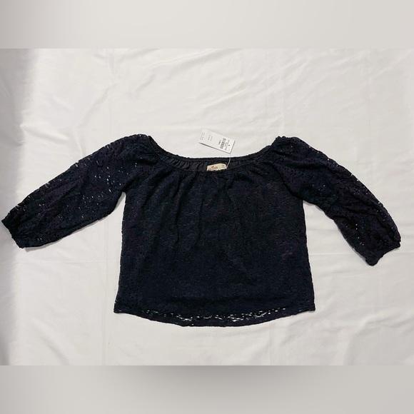 ✨Host Pick✨Hollister Black Lace Off The Shoulder Top - Picture 2 of 8